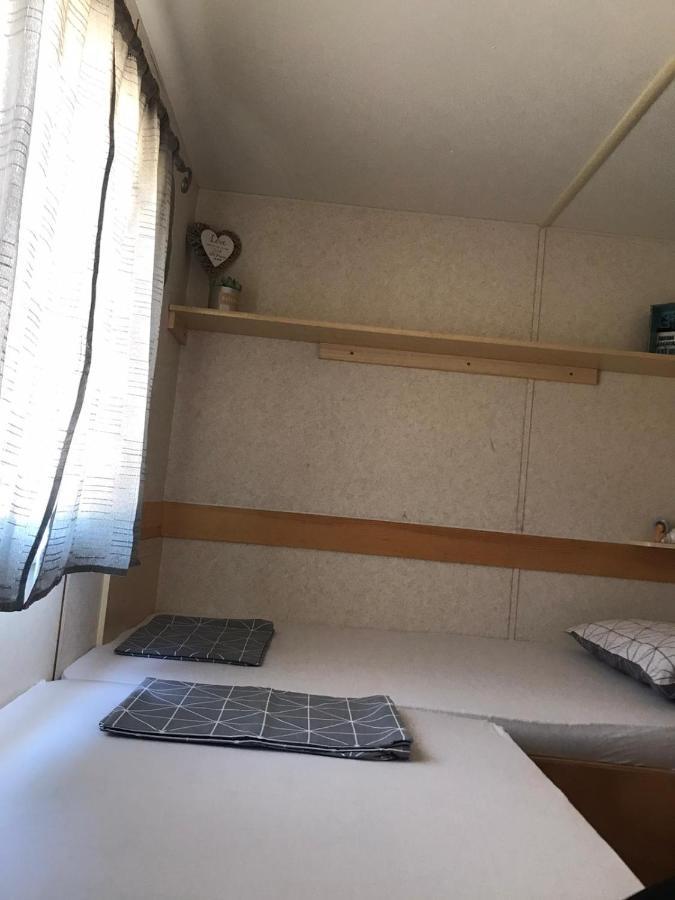 Mobile Home Tomic Tisno Exterior photo